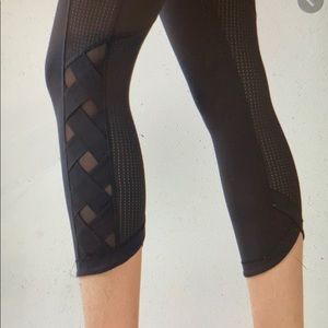 Lululemon leggings size 4